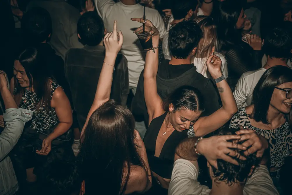 Sakhelosno dancefloor around 2 AM